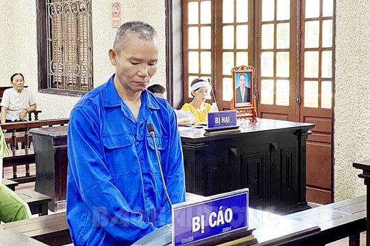 Giết người vì không cho... lòng lợn
